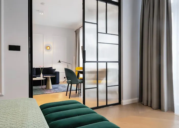 No.4 Residence